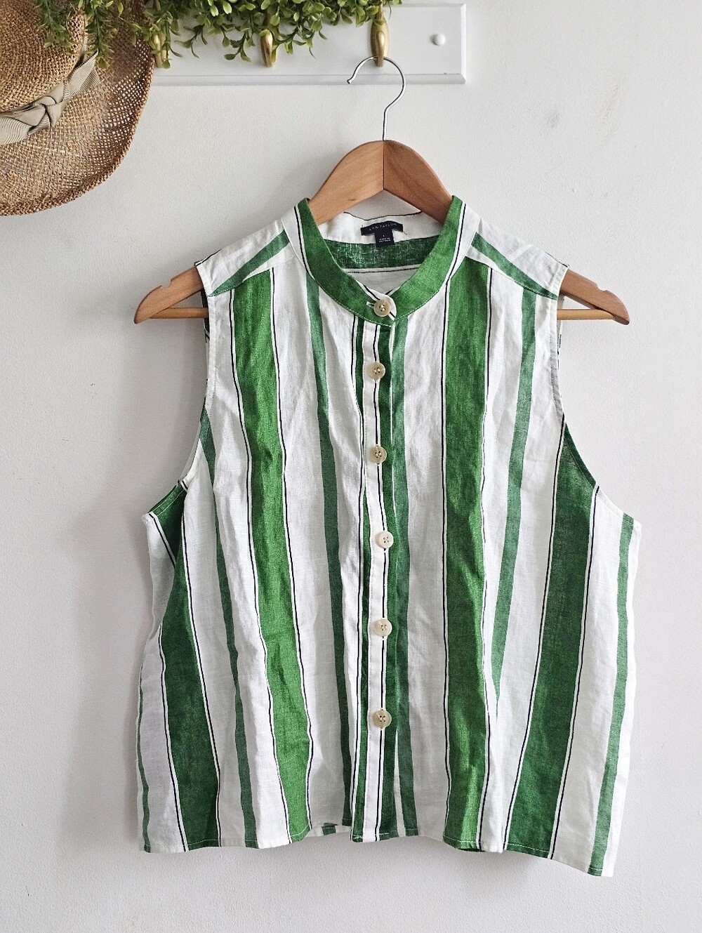 Ann Taylor 100% Linen Sleeveless Button Front Striped Top Green White L